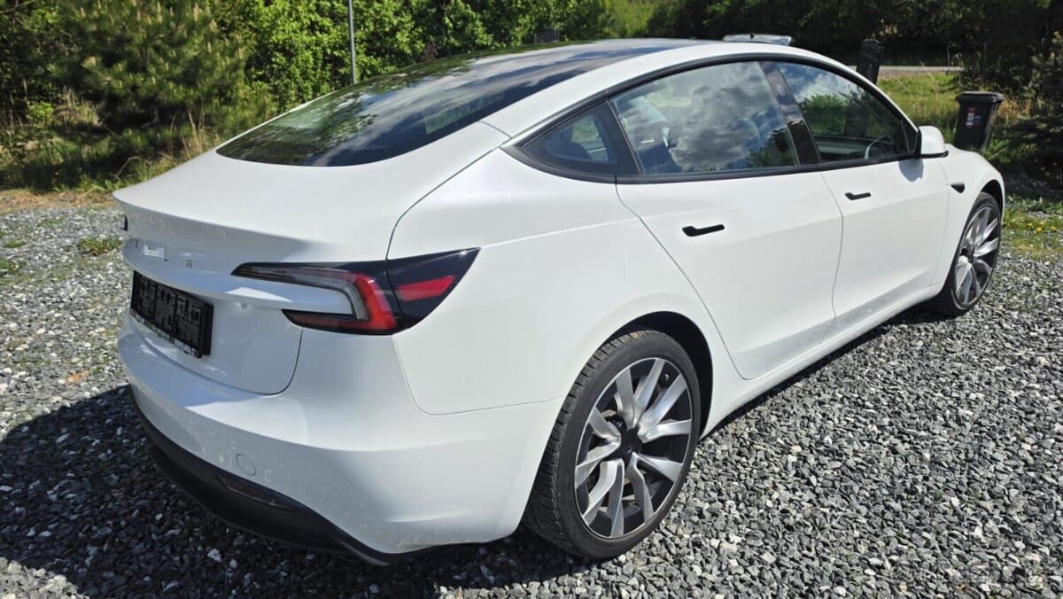 2023 Tesla MODEL 3 - 2
