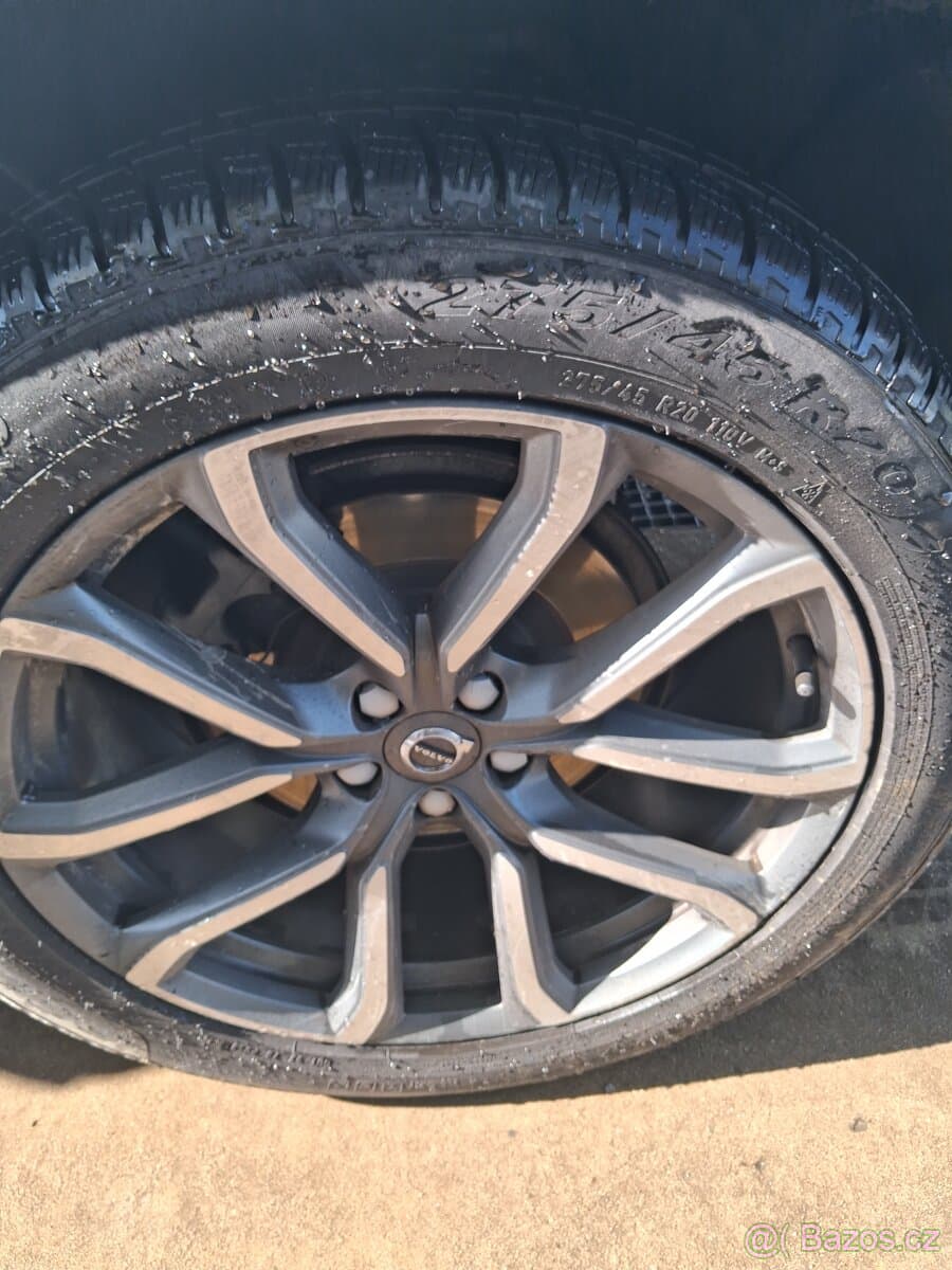 2018 Volvo XC90 - 2