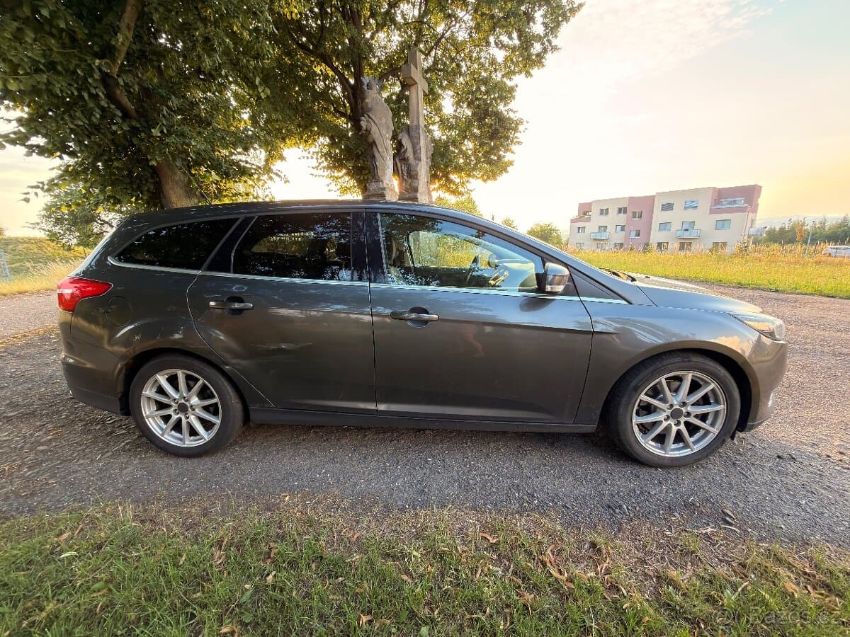 2016 Ford FOCUS - 2