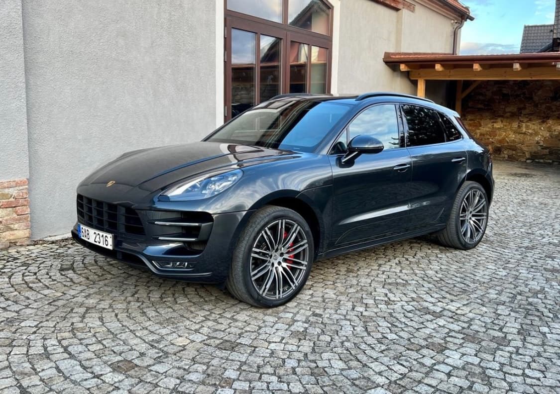 2016 Porsche MACAN - 2