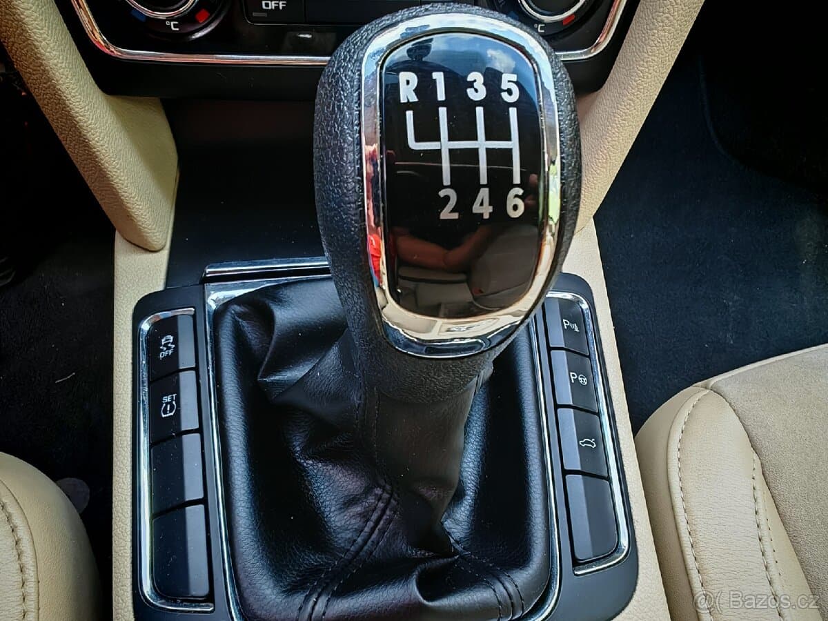 Škoda SUPERB - 2