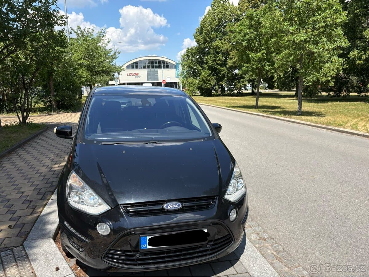 2011 Ford S-MAX - 2
