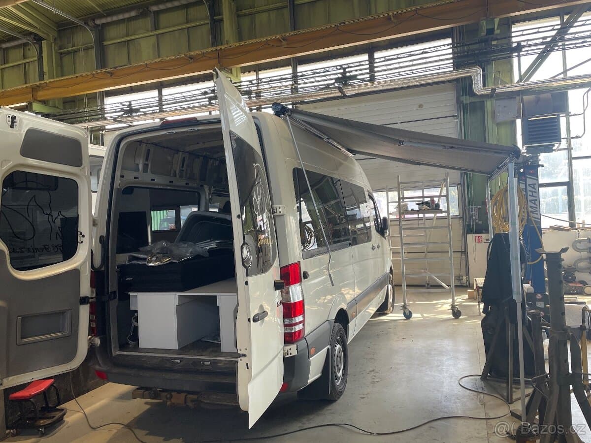 2012 Mercedes-Benz SPRINTER - 2