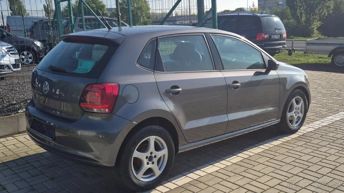 2012 Volkswagen POLO - 2