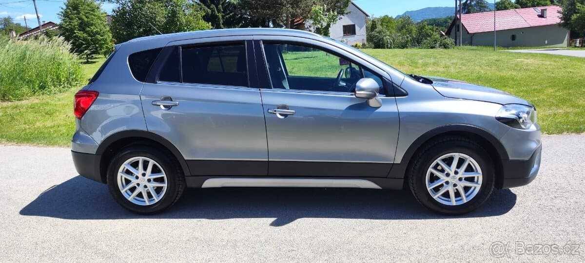 2019 Suzuki S-CROSS - 2
