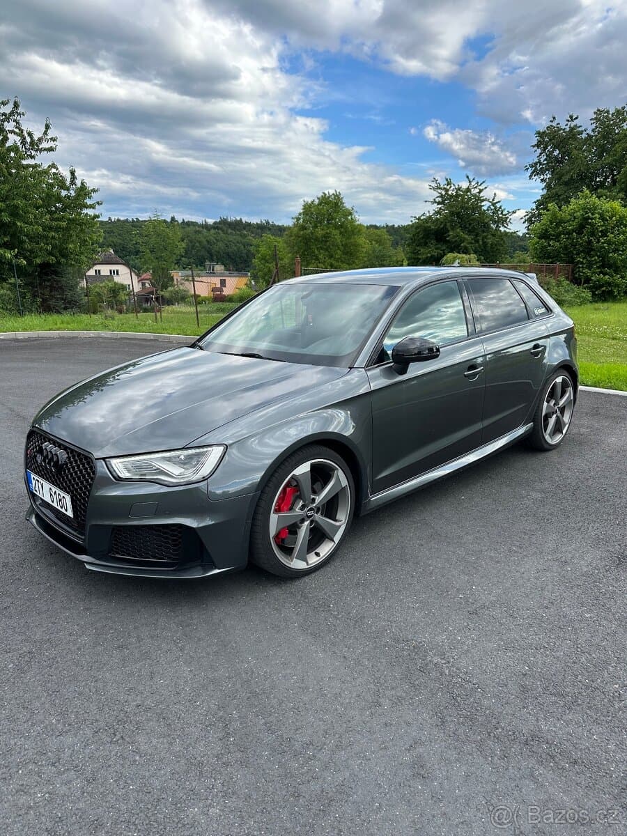 2015 Audi RS3 - 2