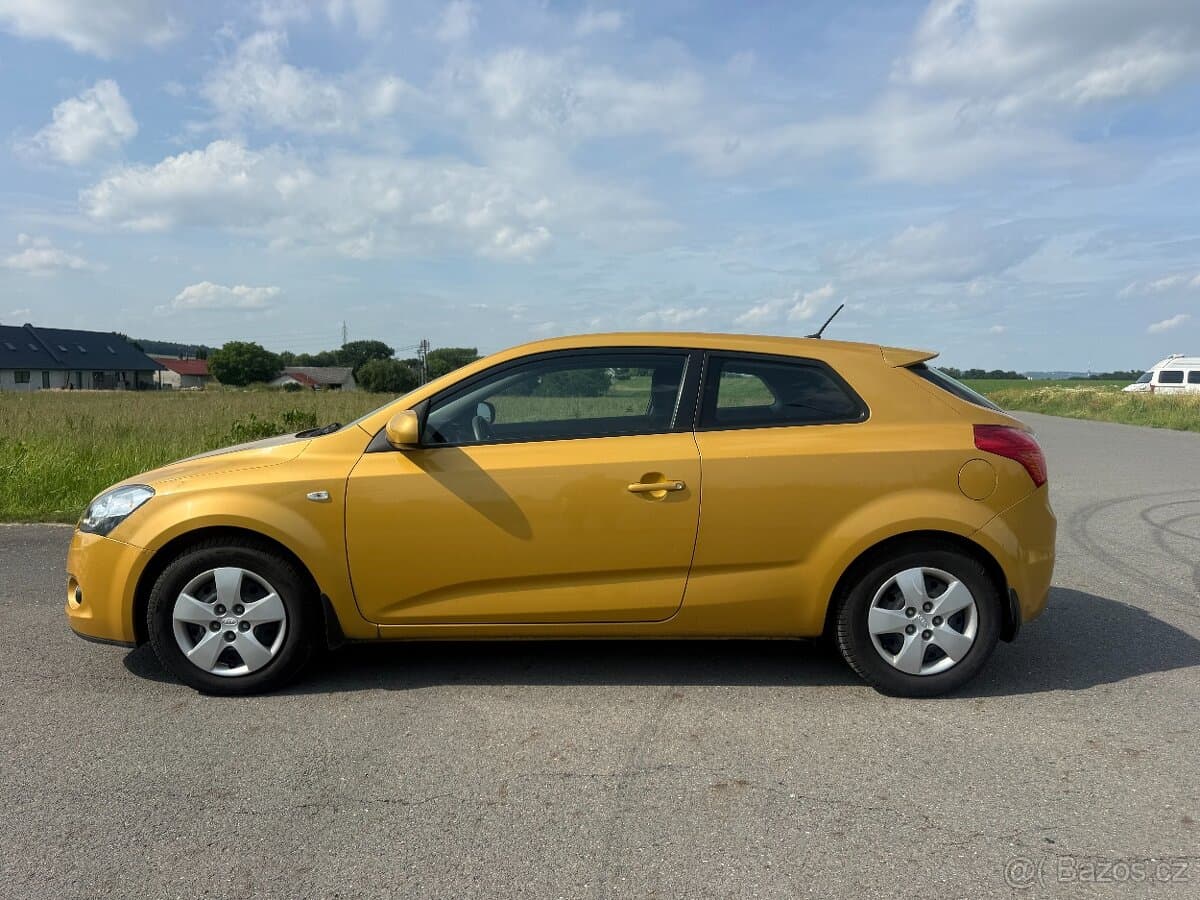 2010 Kia PROCEED - 2