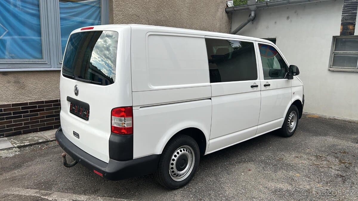2011 Volkswagen TRANSPORTER - 2