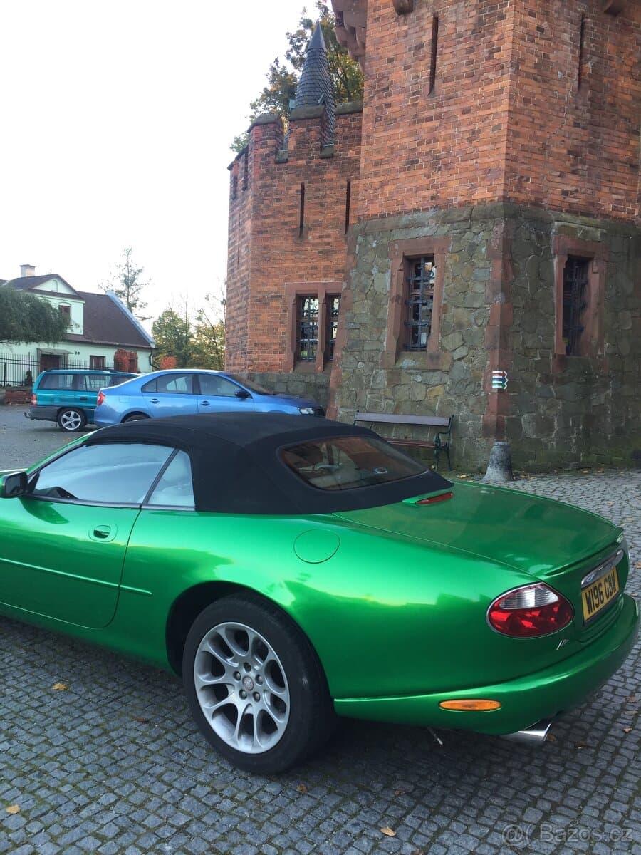 Jaguar XK - 2