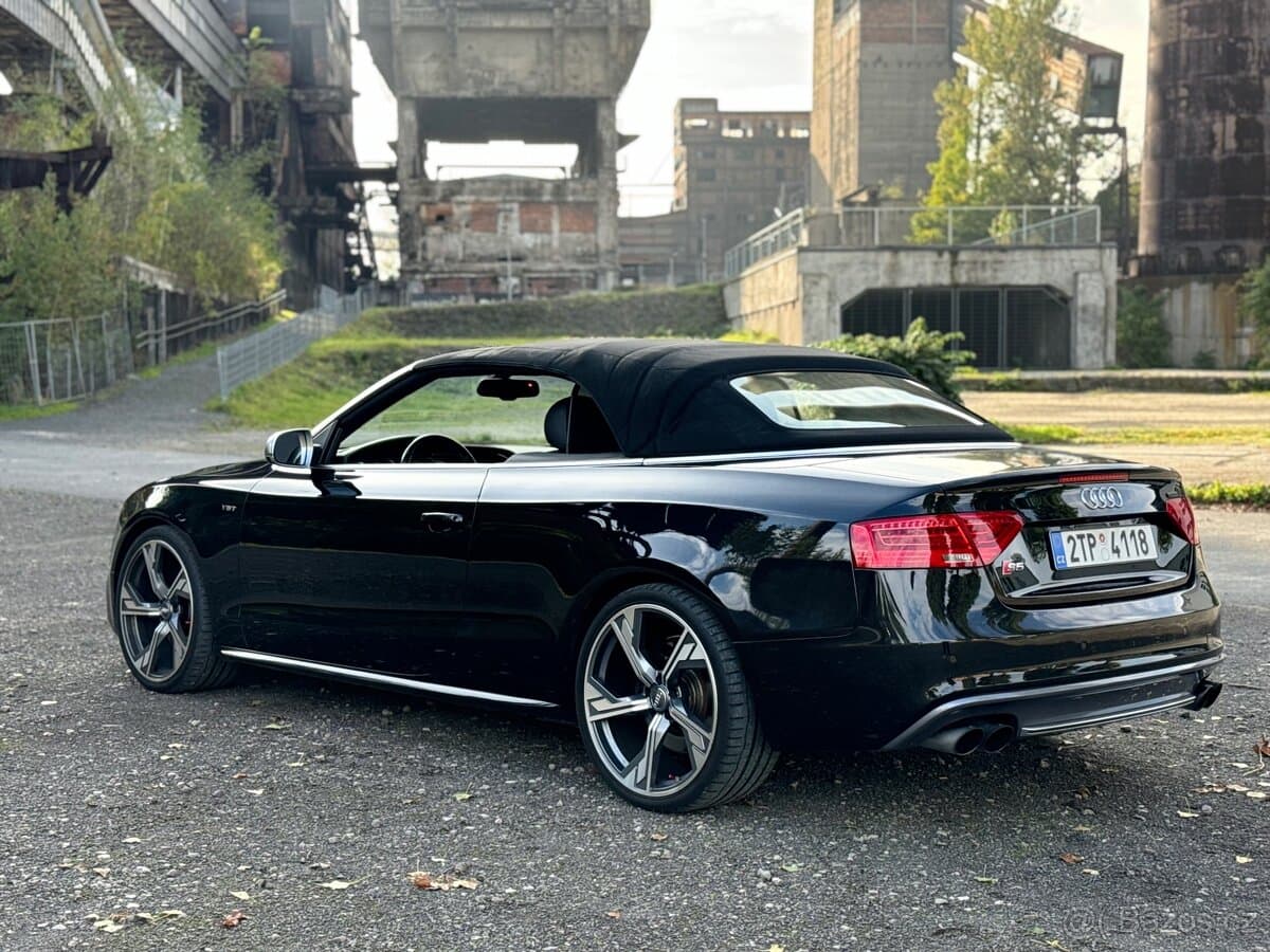 2011 Audi S5 - 2