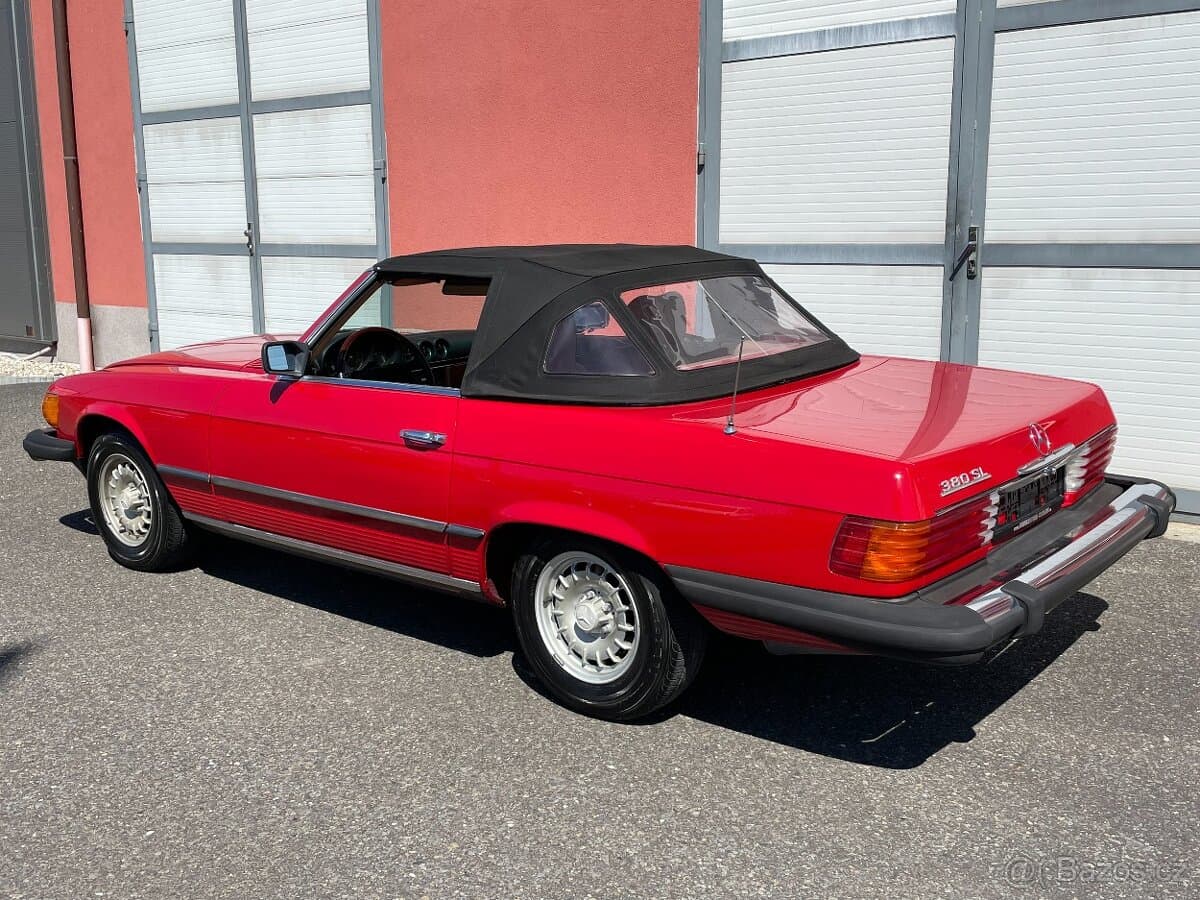 1982 Mercedes-Benz SL - 2
