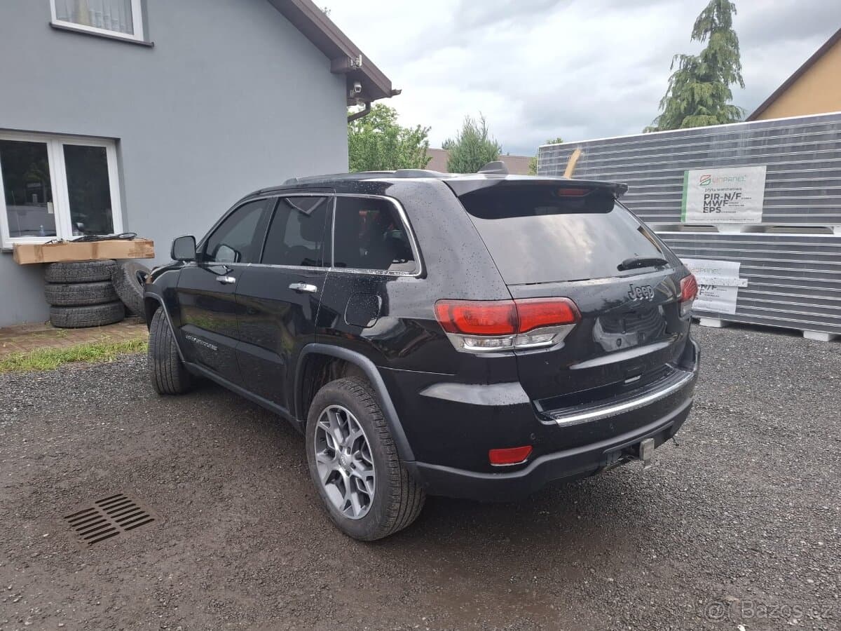 2022 Jeep CHEROKEE - 2