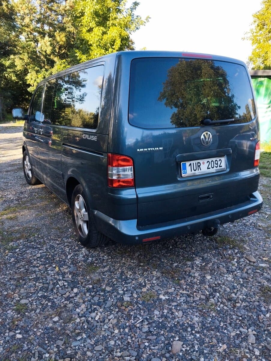 Volkswagen MULTIVAN - 2