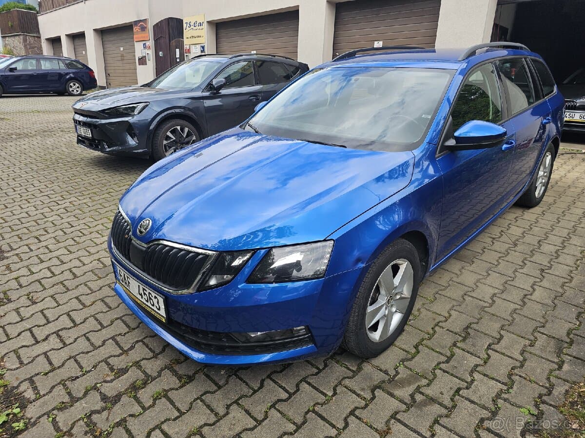 Škoda OCTAVIA - 2