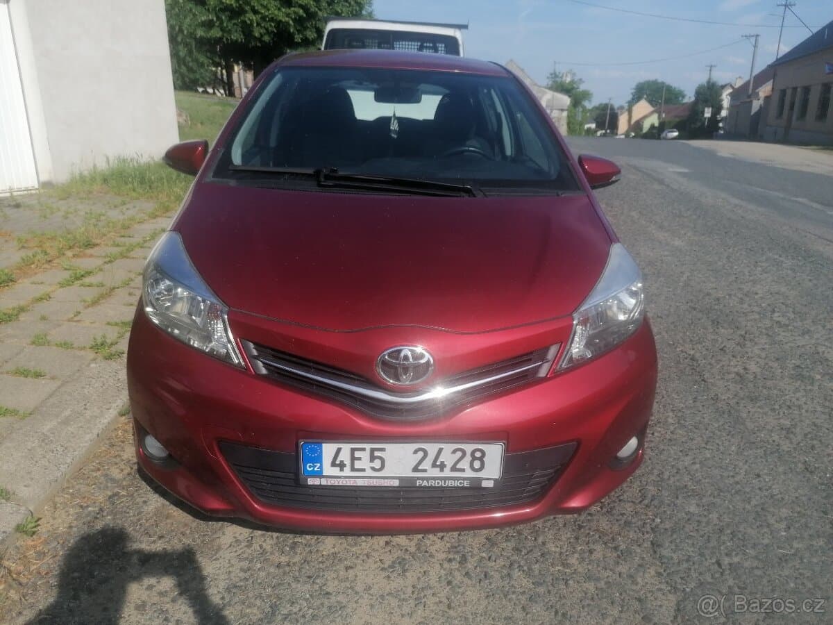 2012 Toyota YARIS - 2