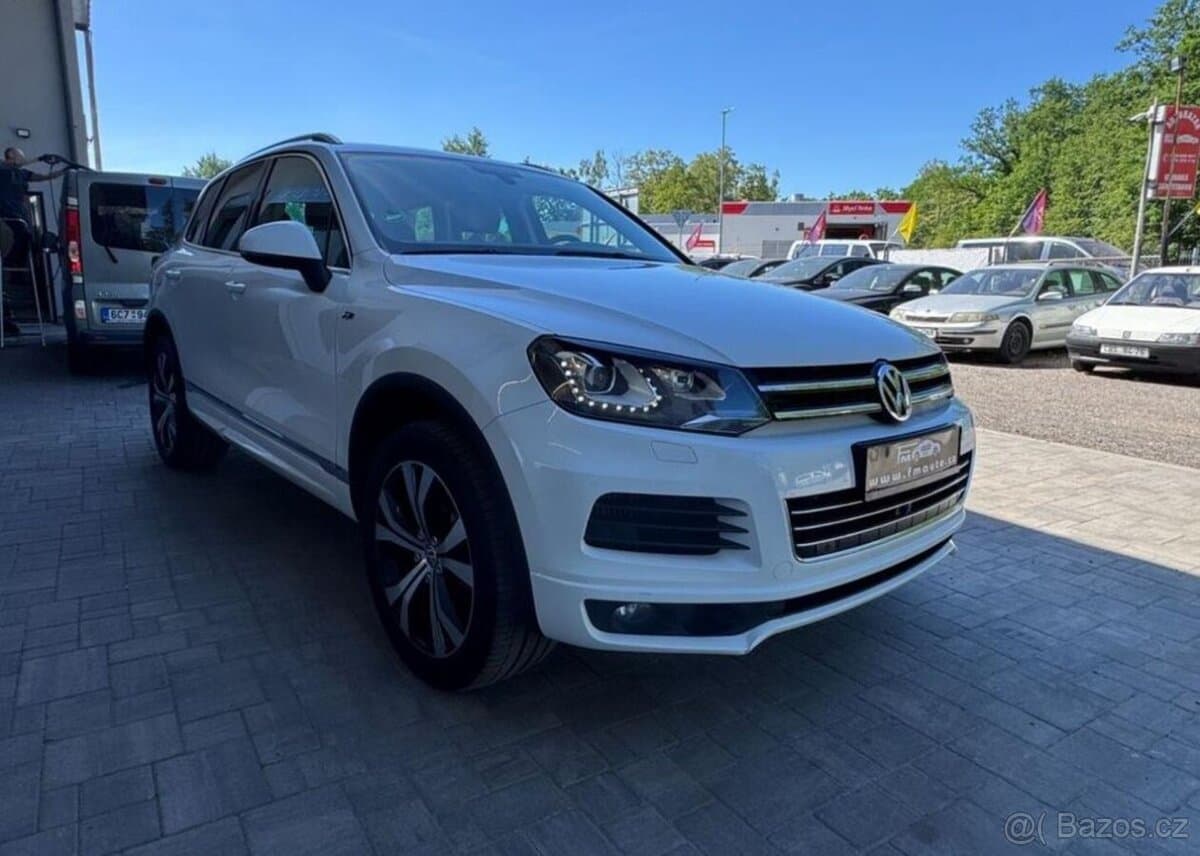 2012 Volkswagen TOUAREG - 2