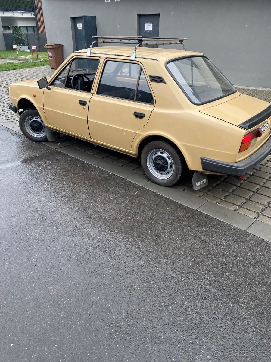 Škoda 105 - 2