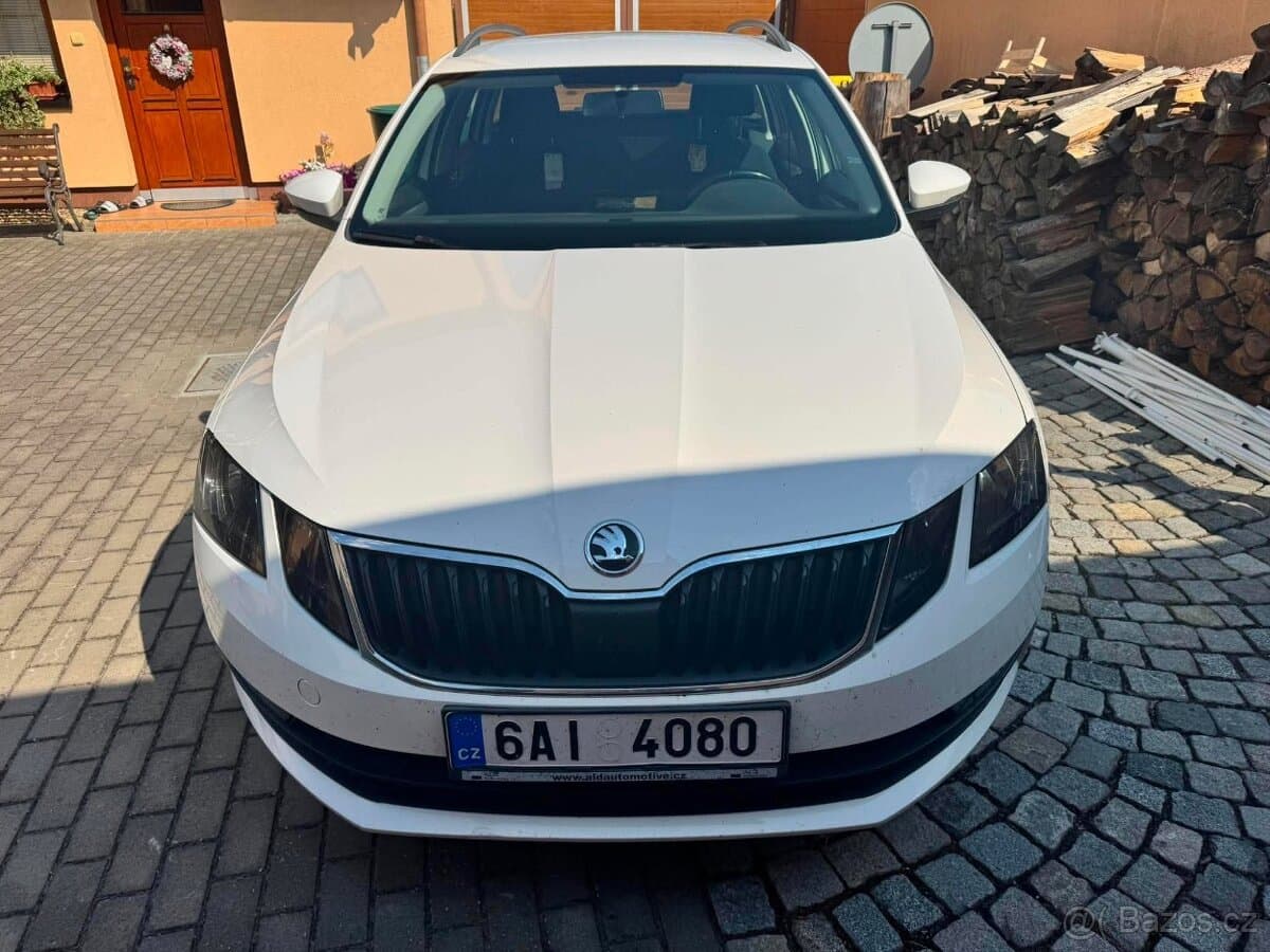 Škoda OCTAVIA - 2