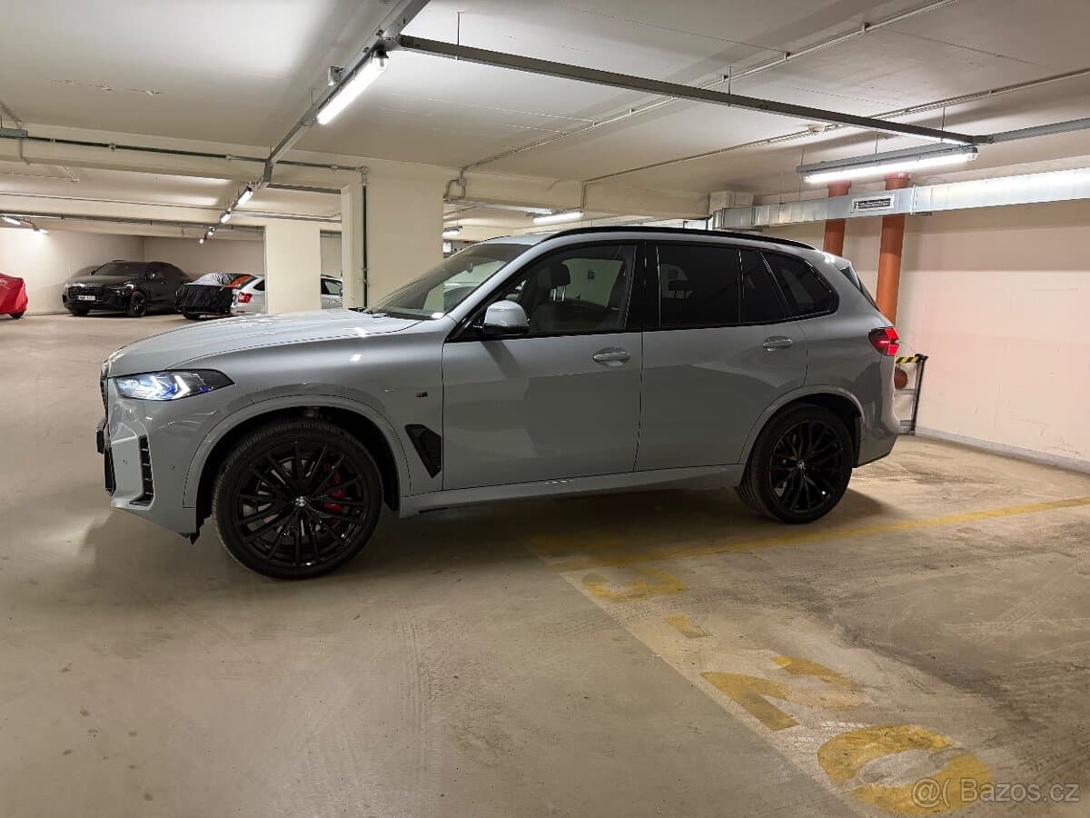 2024 BMW X5 - 2