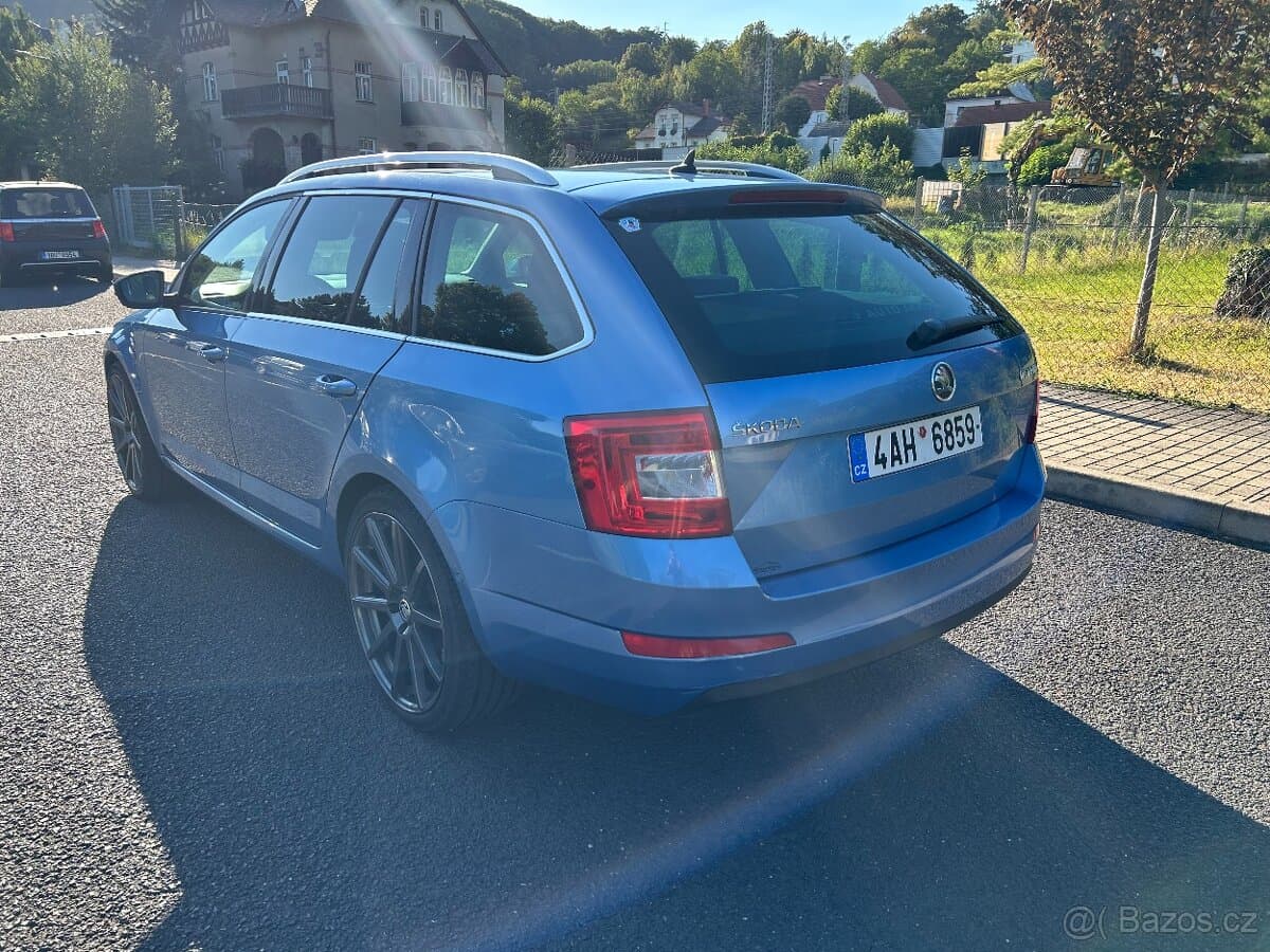 Škoda OCTAVIA - 2
