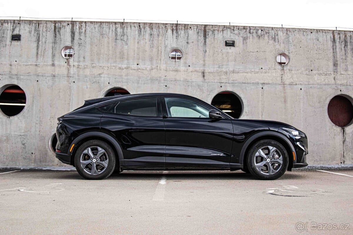 2021 Ford MUSTANG - 2