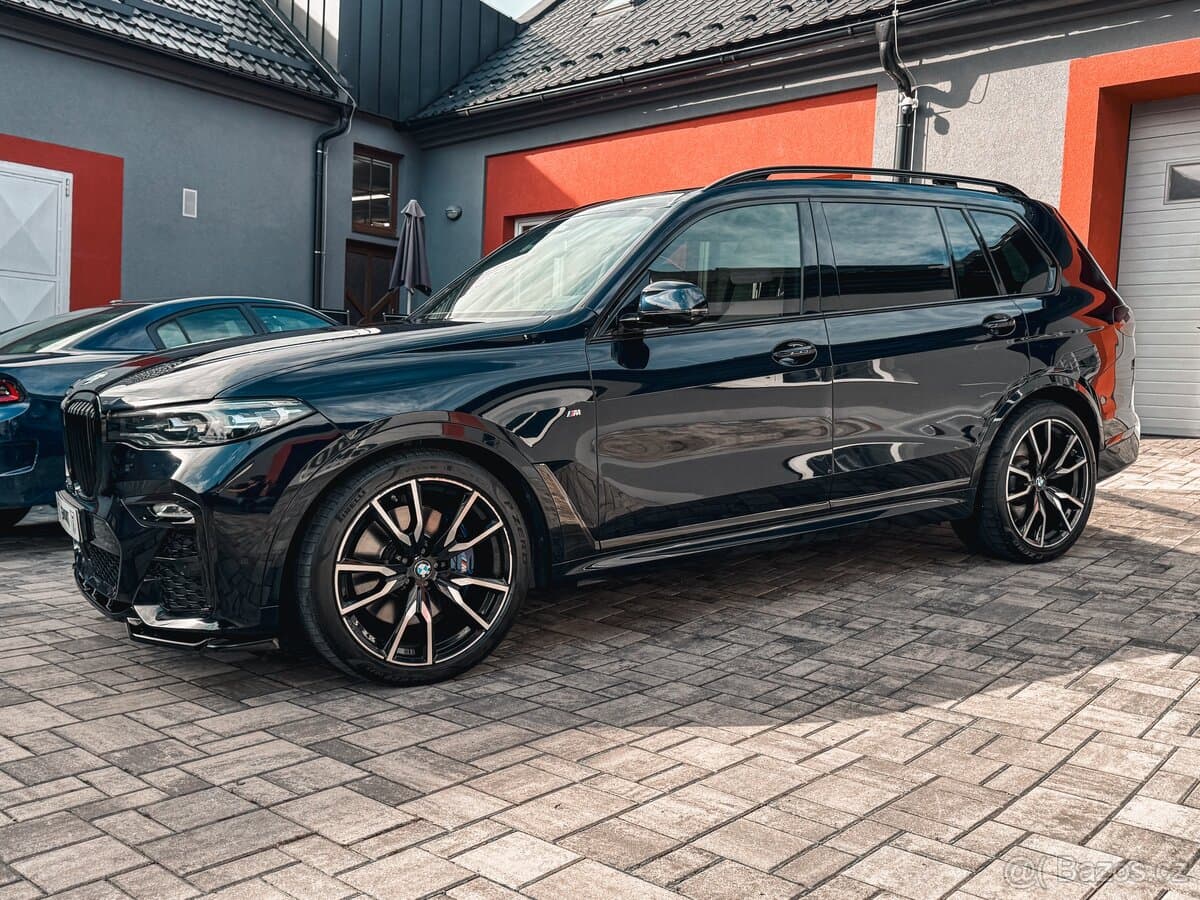2020 BMW X7 - 2