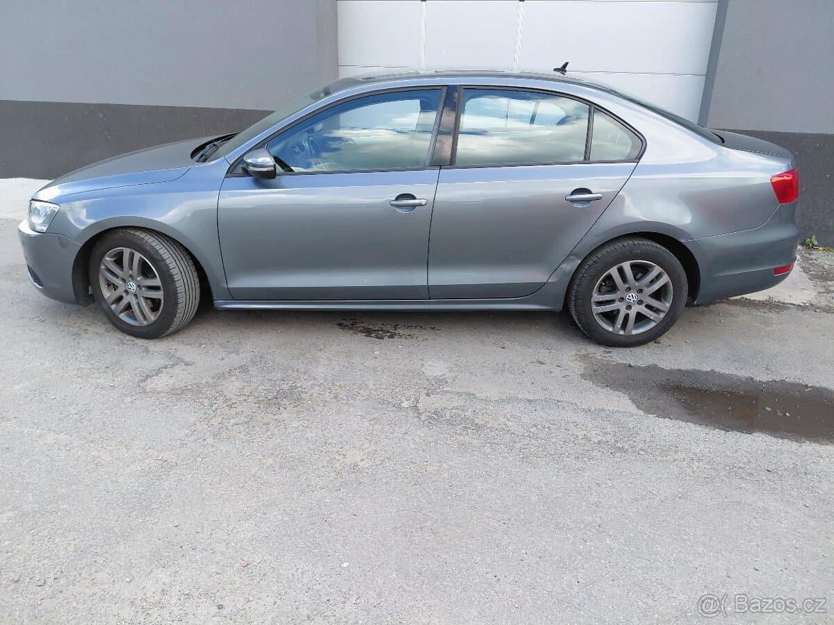 2012 Volkswagen JETTA - 2