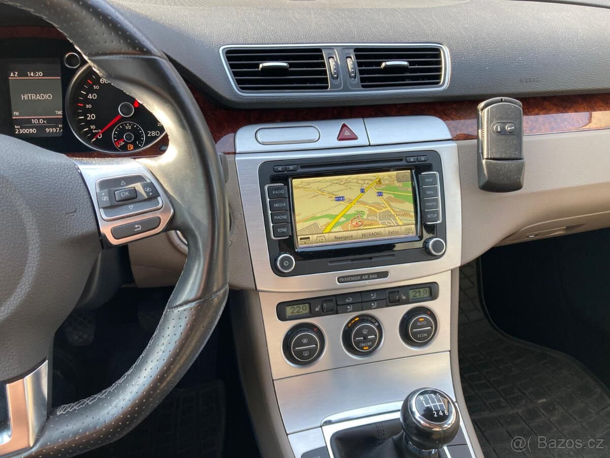 2005 Volkswagen PASSAT - 2