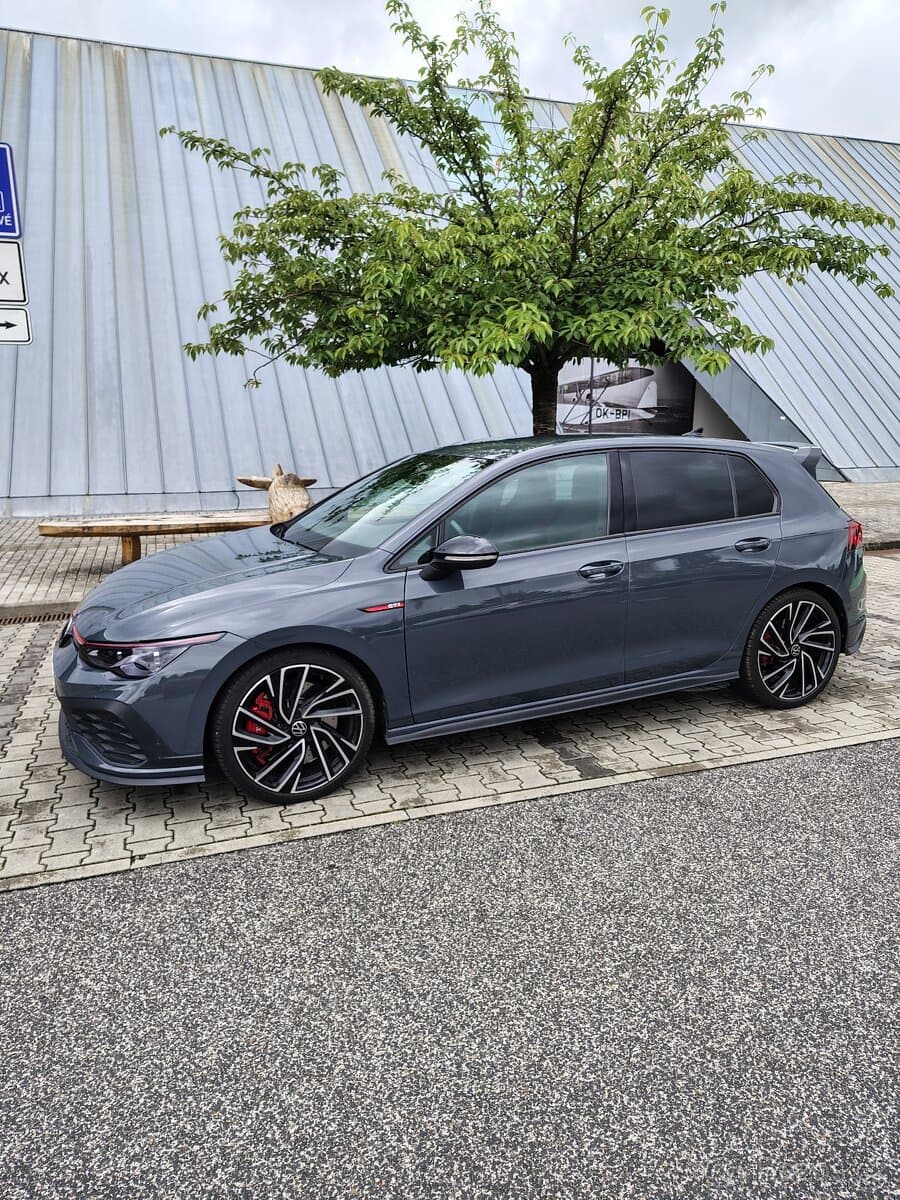 2021 Volkswagen GOLF - 2
