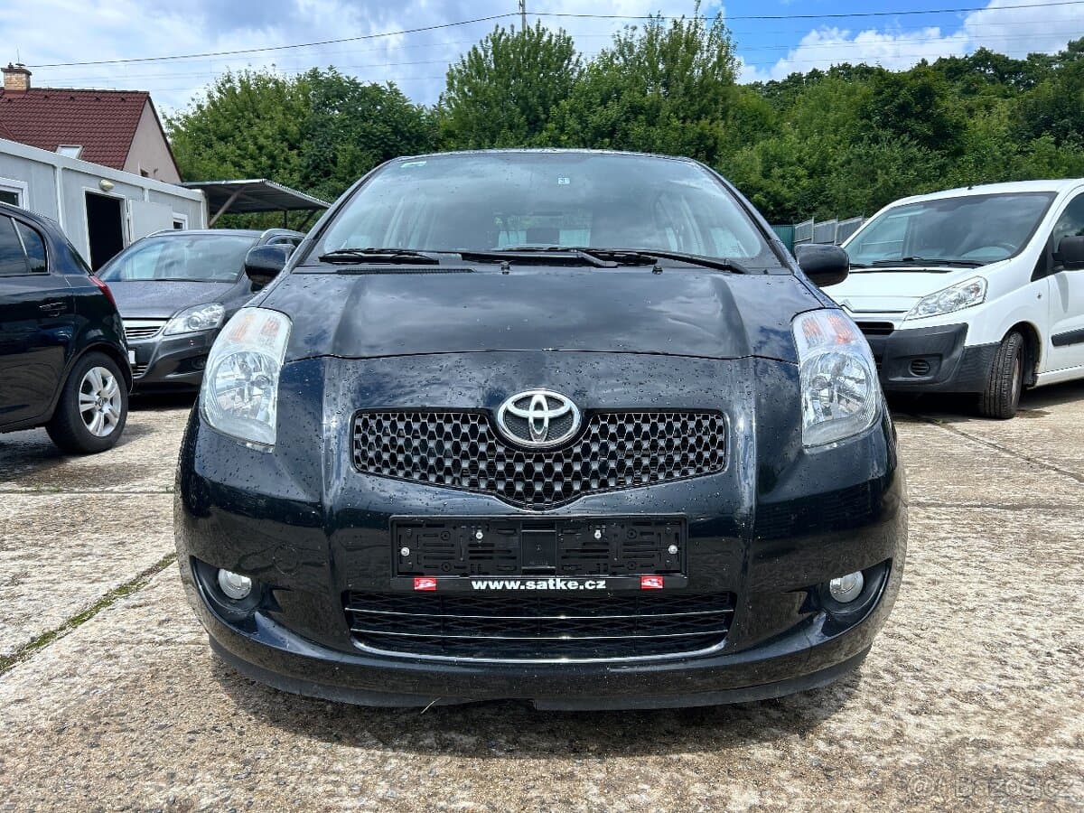 2009 Toyota YARIS - 2