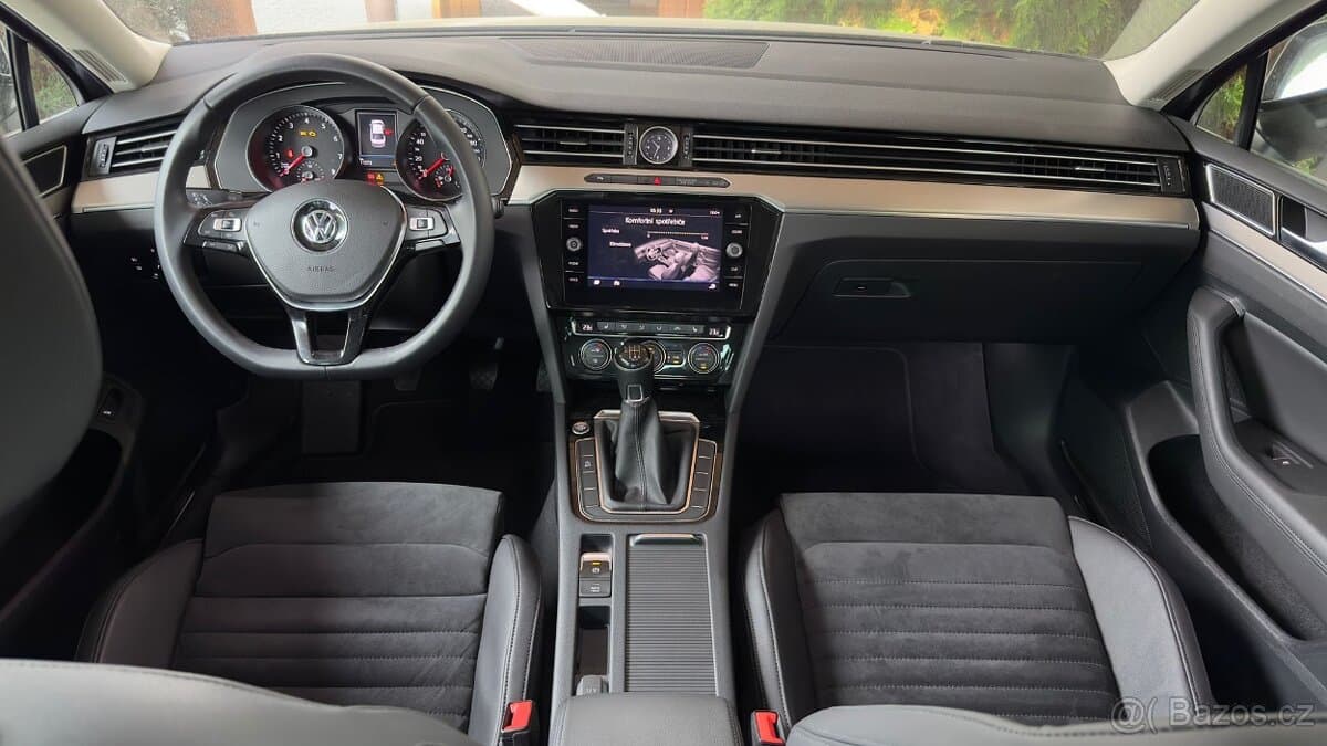 Volkswagen PASSAT - 2