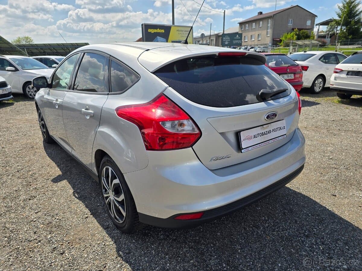 2011 Ford FOCUS - 2