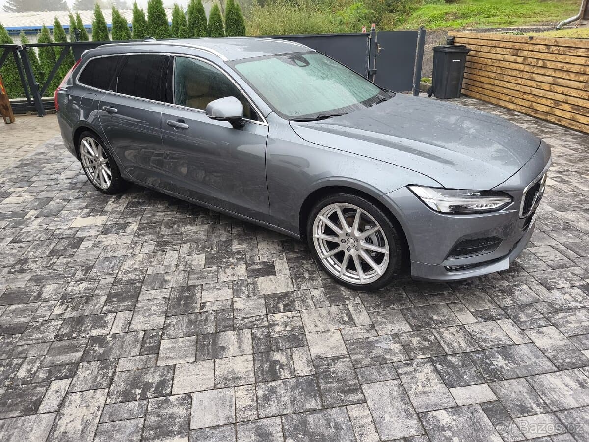 2017 Volvo V90 - 2