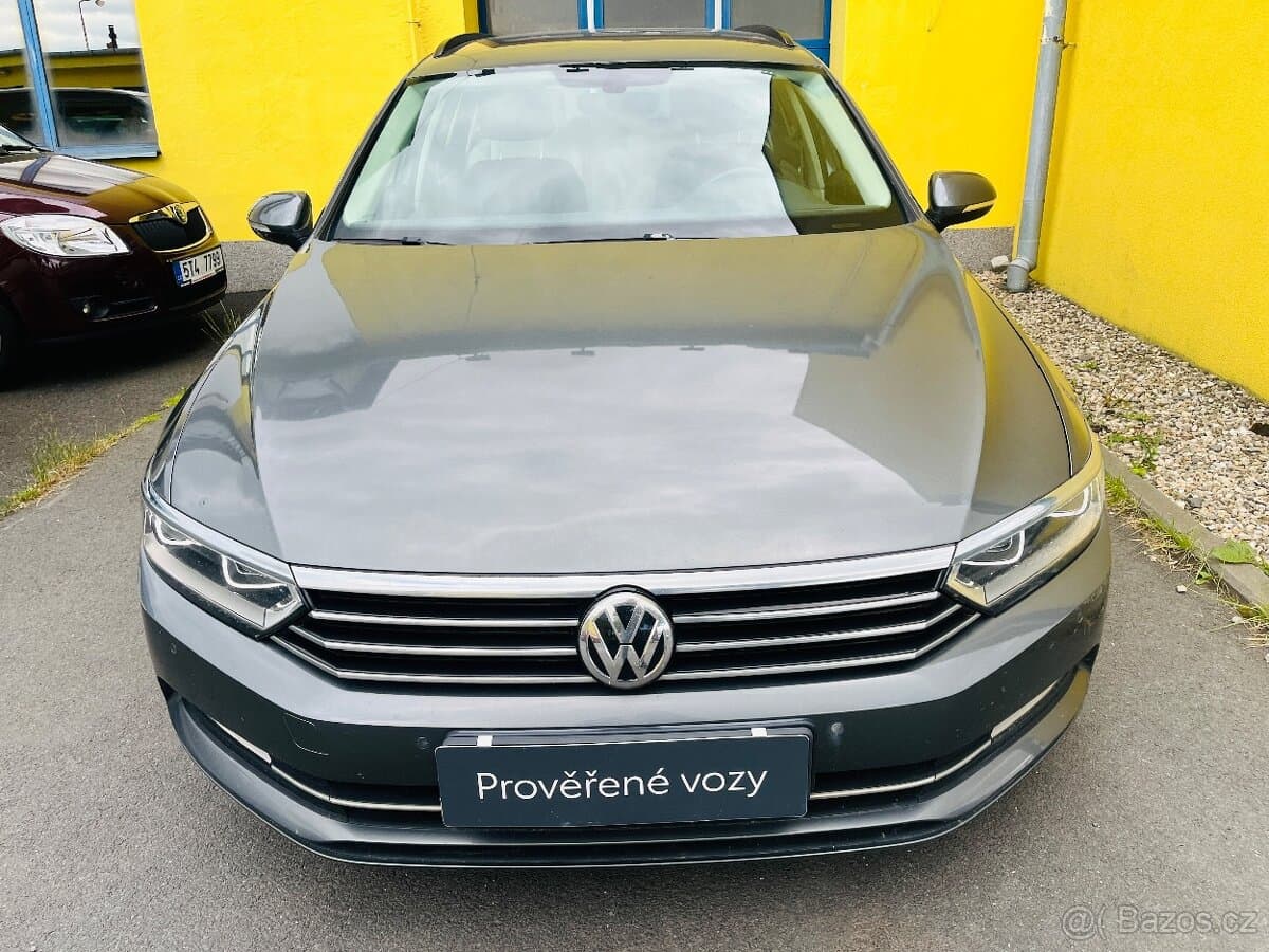 Volkswagen PASSAT - 2