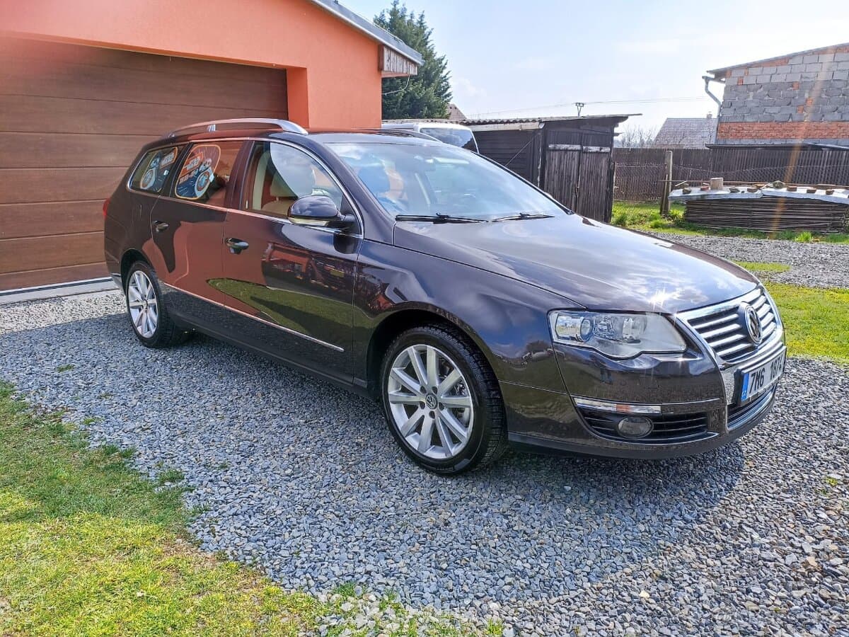 2010 Volkswagen PASSAT - 2
