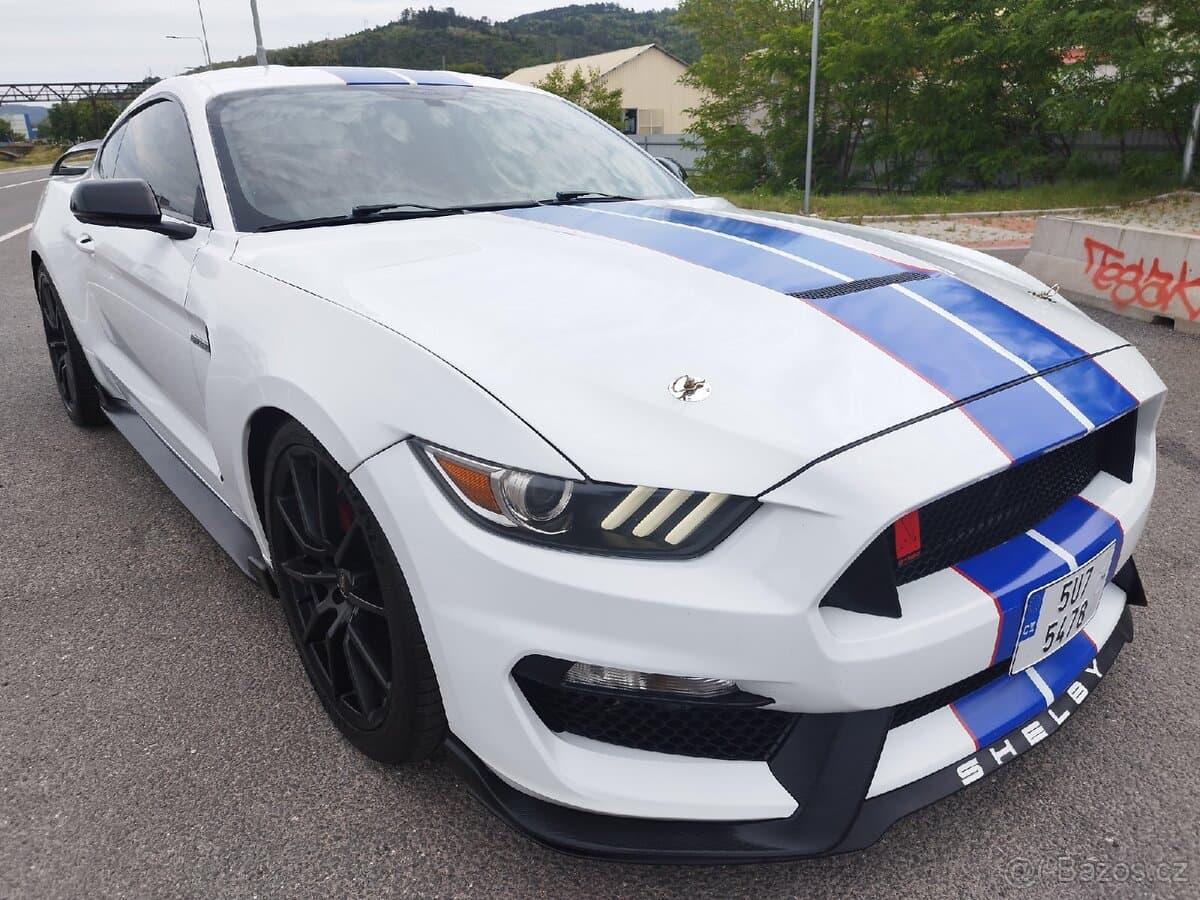 2016 Ford MUSTANG - 2