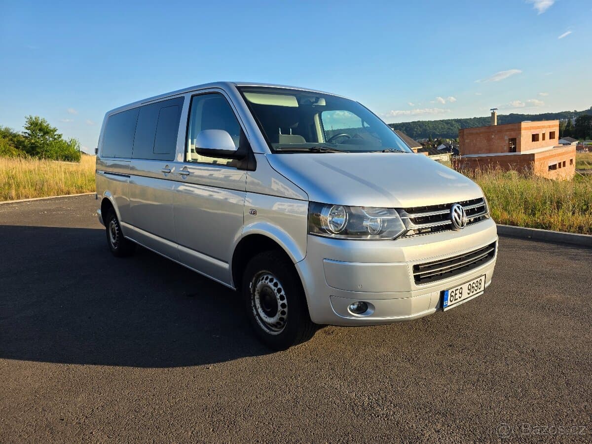 2010 Volkswagen CARAVELLE - 2