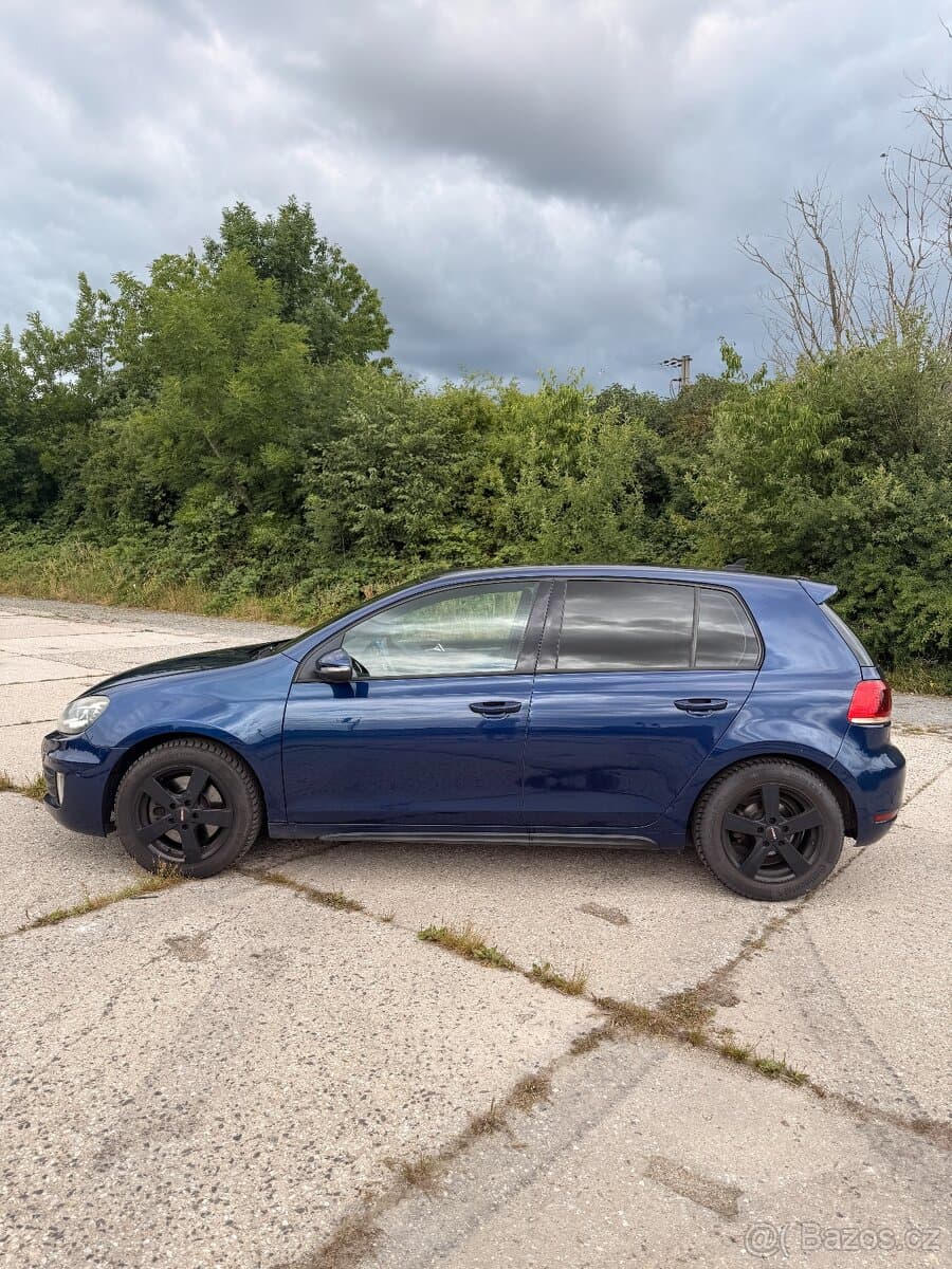 2012 Volkswagen GOLF - 2