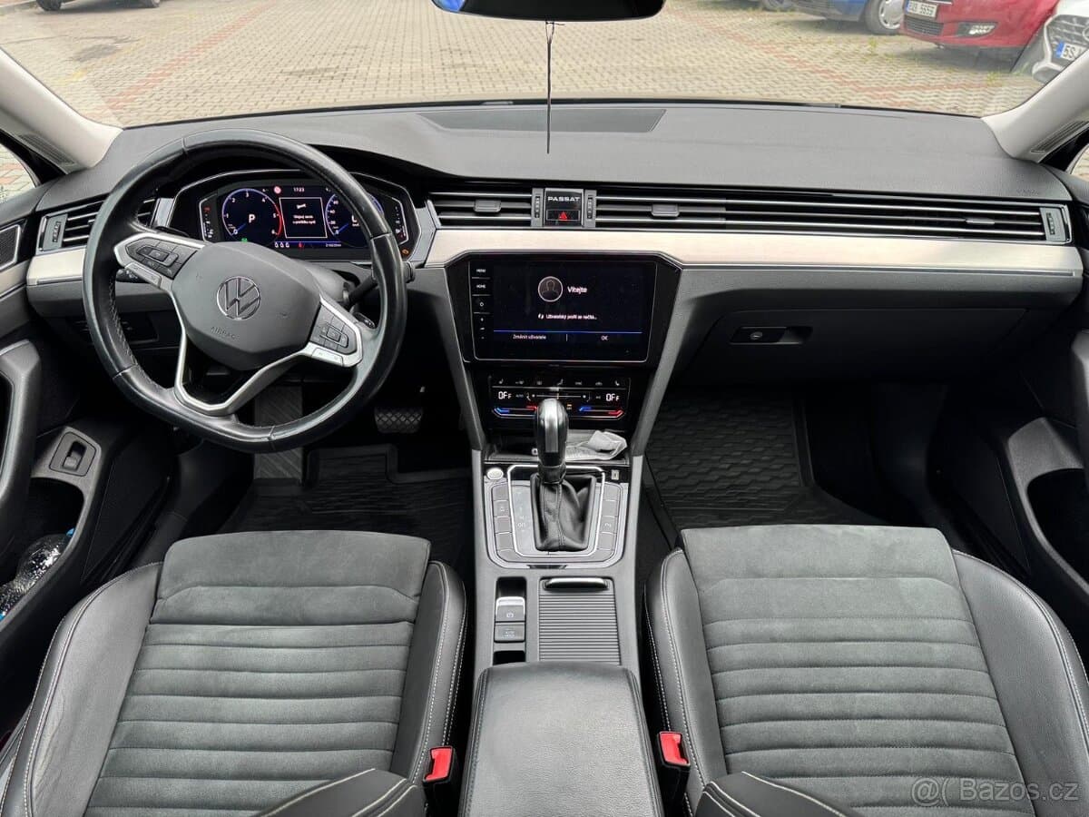 2021 Volkswagen PASSAT - 2