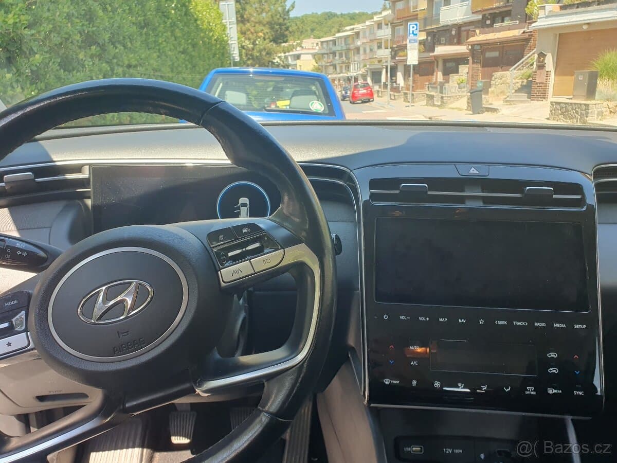 Hyundai TUCSON - 2