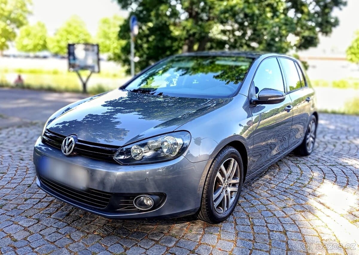 2011 Volkswagen GOLF - 2