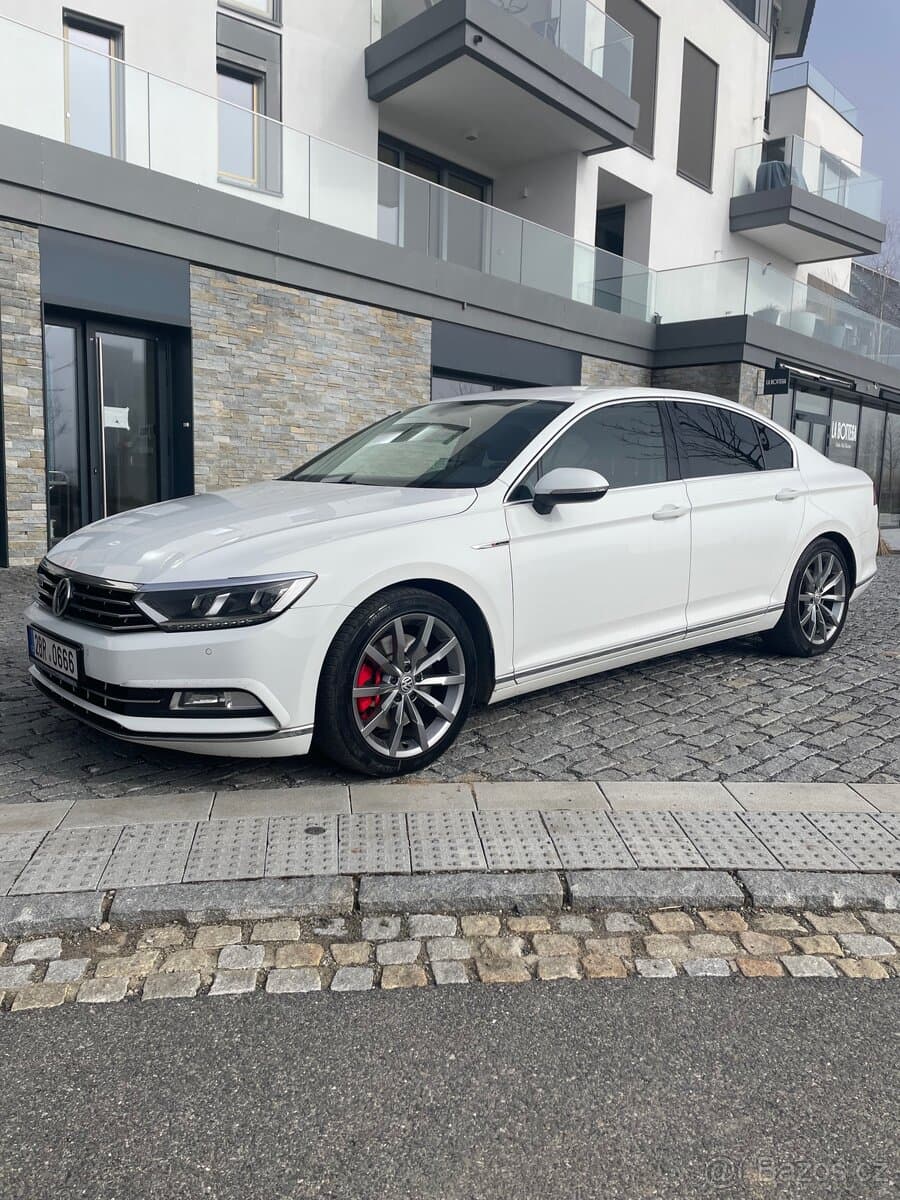 2015 Volkswagen PASSAT - 2