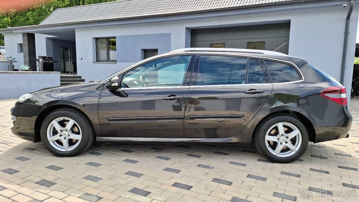 2011 Renault LAGUNA - 2