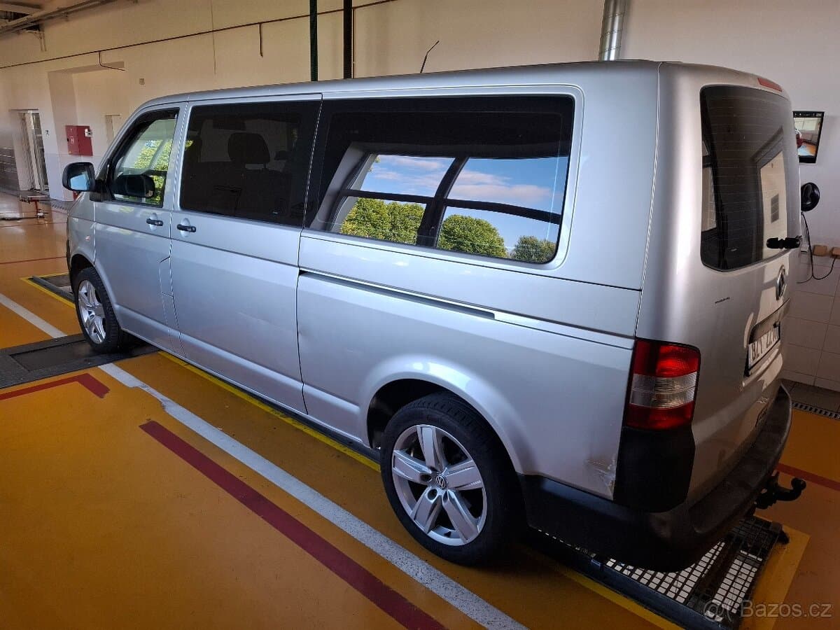 2011 Volkswagen TRANSPORTER - 2