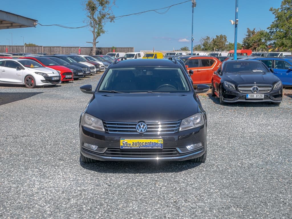 2012 Volkswagen PASSAT - 2