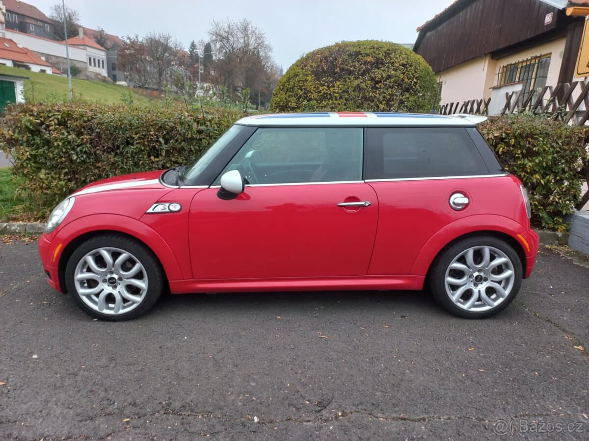2009 Mini COOPER S - 2