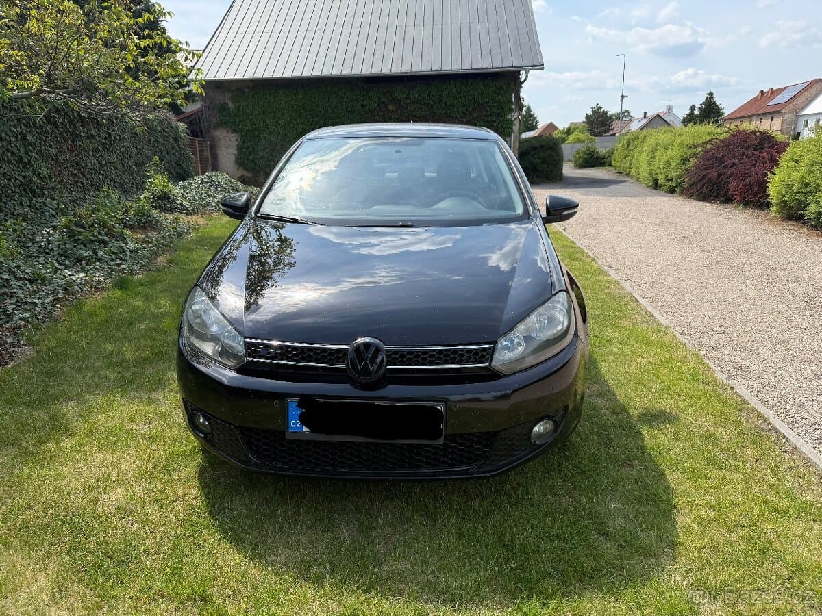 2011 Volkswagen GOLF - 2