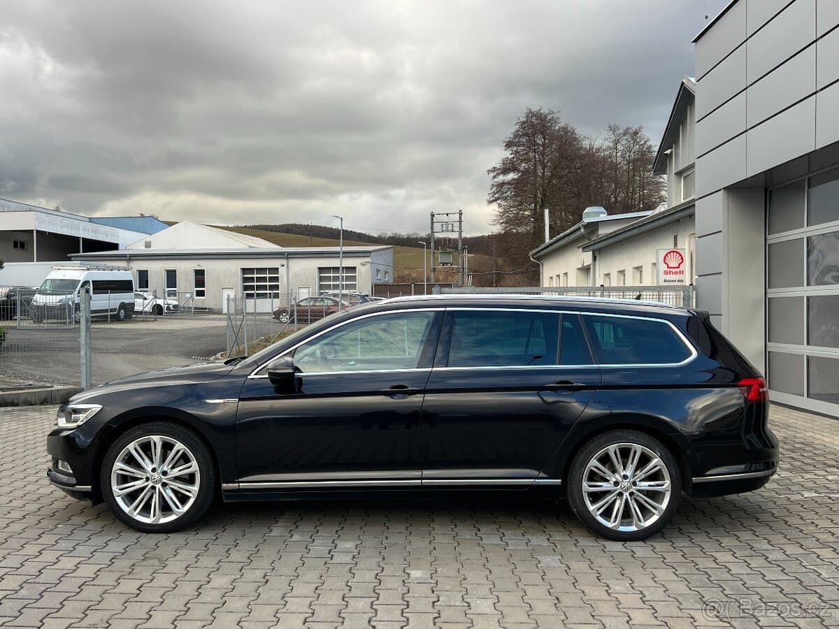2016 Volkswagen PASSAT - 2