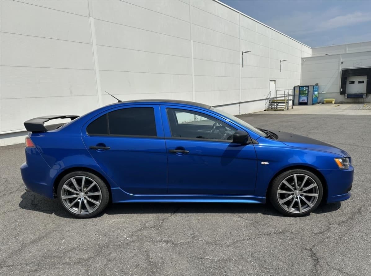 2015 Mitsubishi LANCER - 2