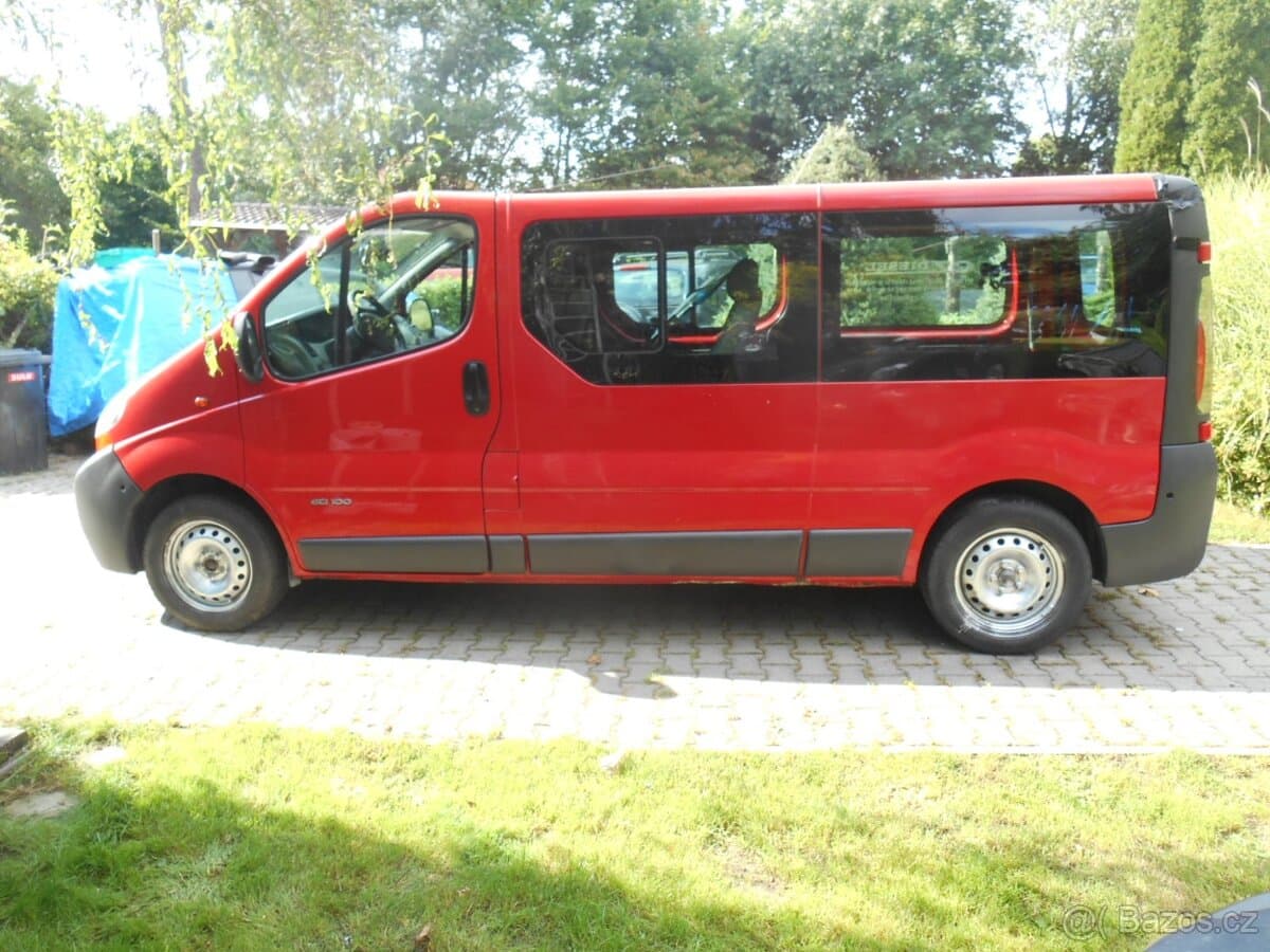 2004 Renault TRAFIC - 2